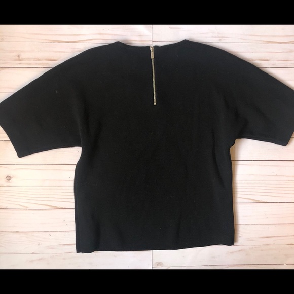 Calvin Klein Graphic Short-Sleeve Sweater NWT - Picture 3 of 5